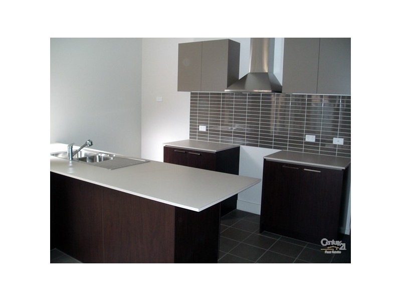 25 Viewside Crescent, Craigieburn VIC 3064