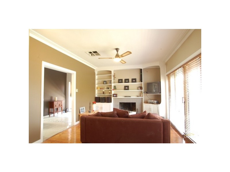 22 Churchill Street, Glenroy VIC 3046