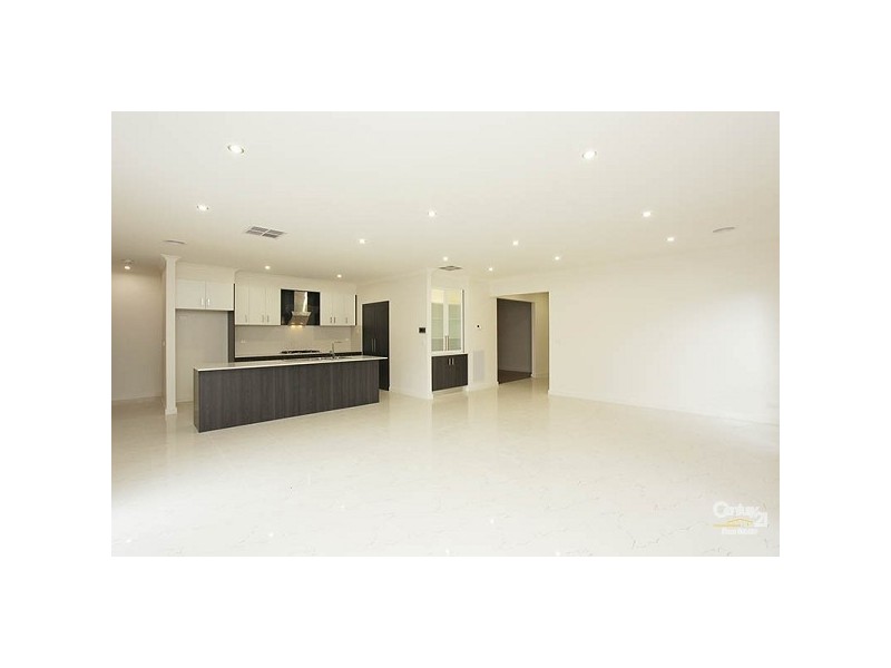 118 Huntington Drive, Craigieburn VIC 3064