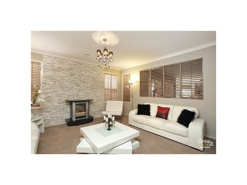 22 Gippsland Way, Craigieburn VIC 3064