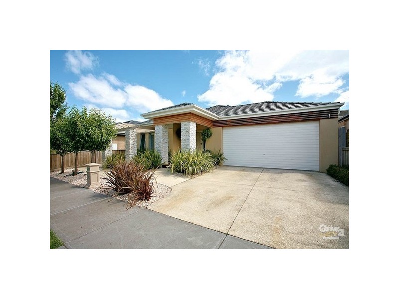 15 Grosvenor Square, Craigieburn VIC 3064