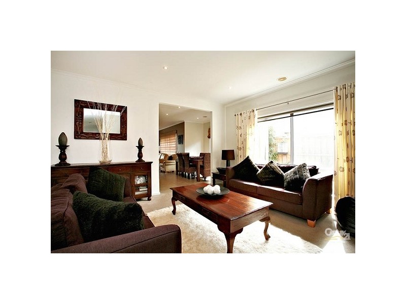 15 Grosvenor Square, Craigieburn VIC 3064
