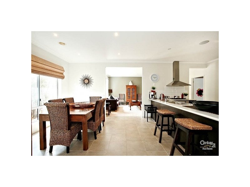 15 Grosvenor Square, Craigieburn VIC 3064