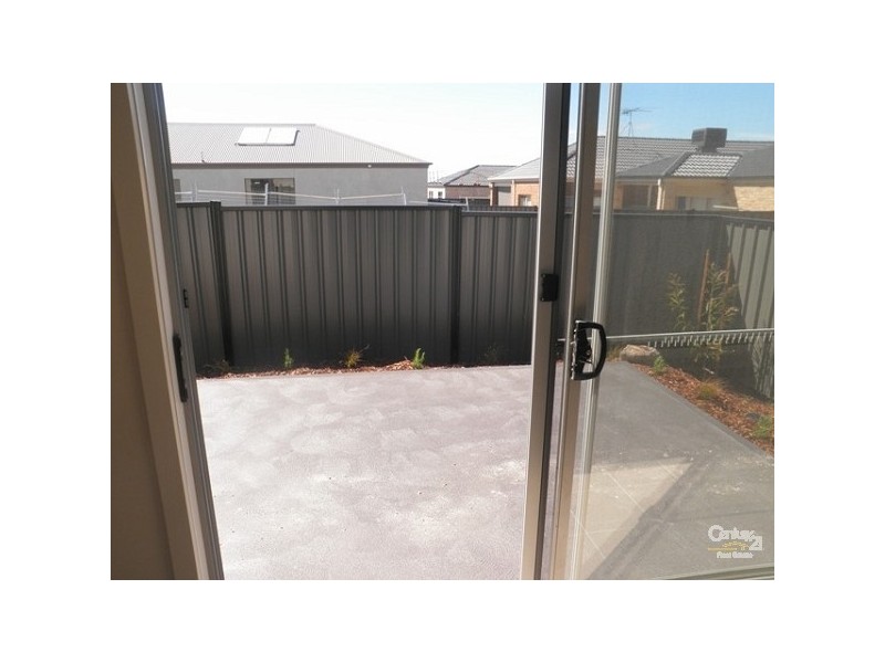 34  Daymar Circuit, Craigieburn VIC 3064