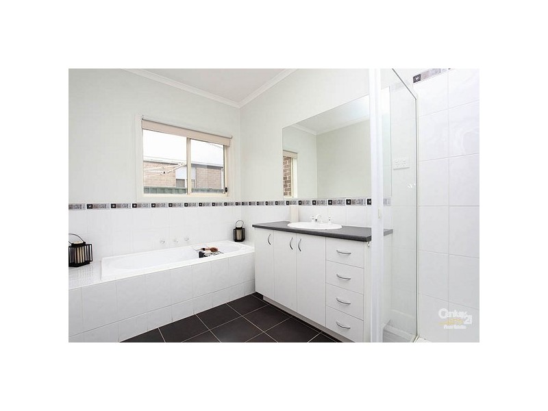 37 Hurlingham Way, Craigieburn VIC 3064