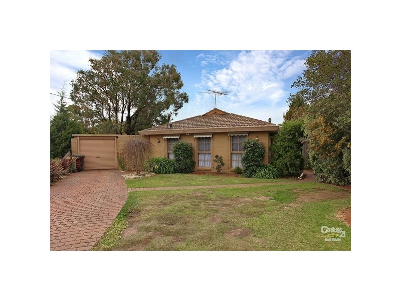 8 Durham Close, Craigieburn VIC 3064