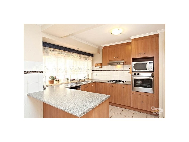 17 Hemsworth Court, Roxburgh Park VIC 3064