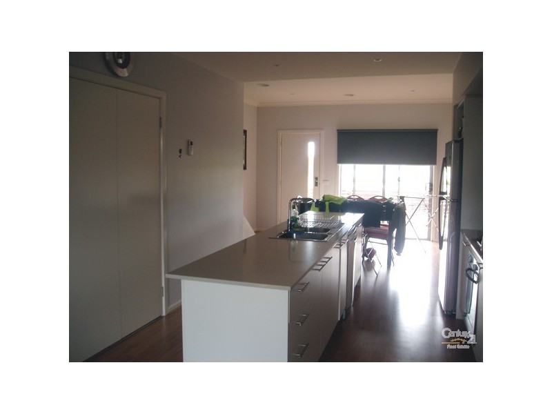 18/8 Moresby Court, Craigieburn VIC 3064