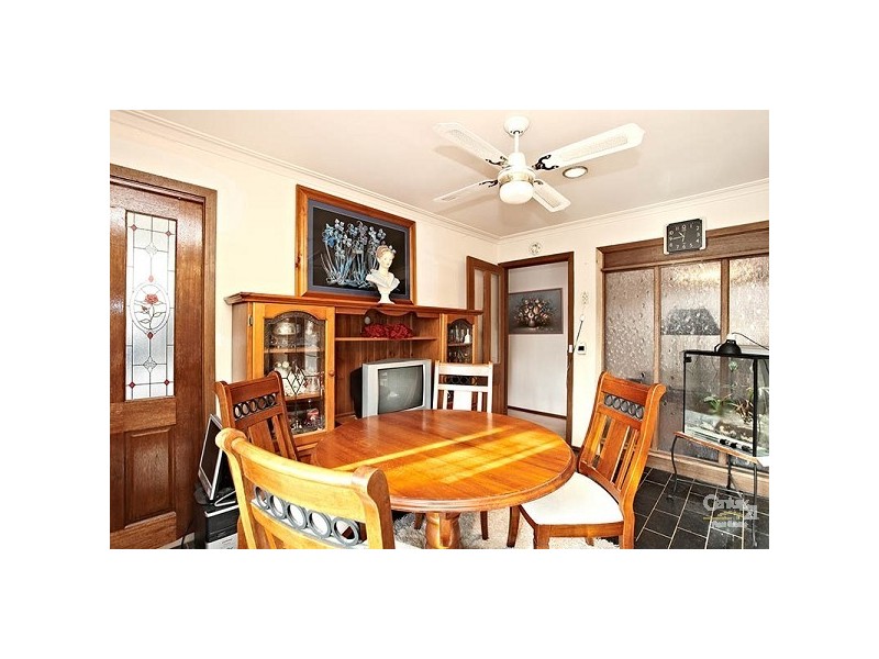 8 Durham Close, Craigieburn VIC 3064