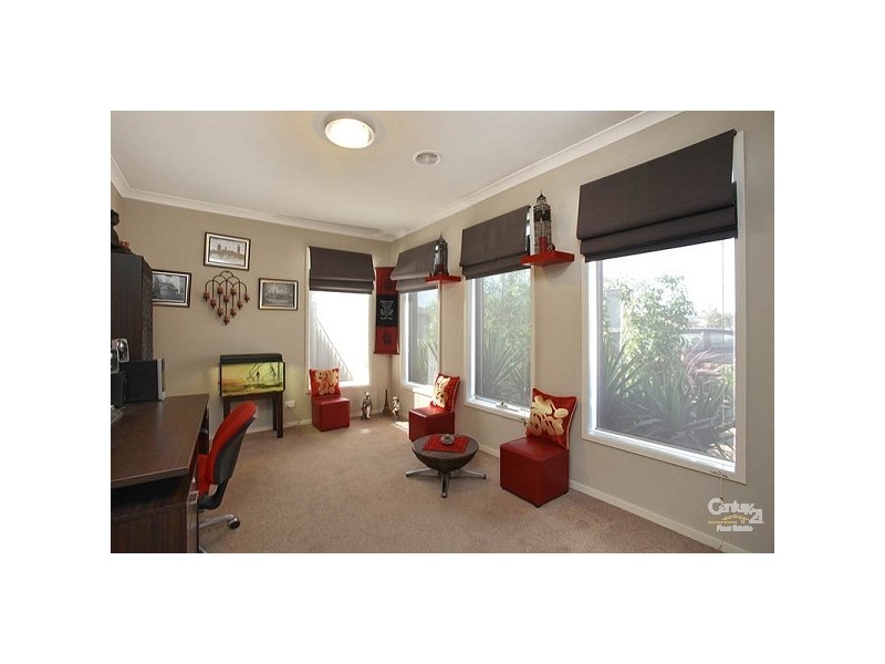 22 Gippsland way, Craigieburn VIC 3064