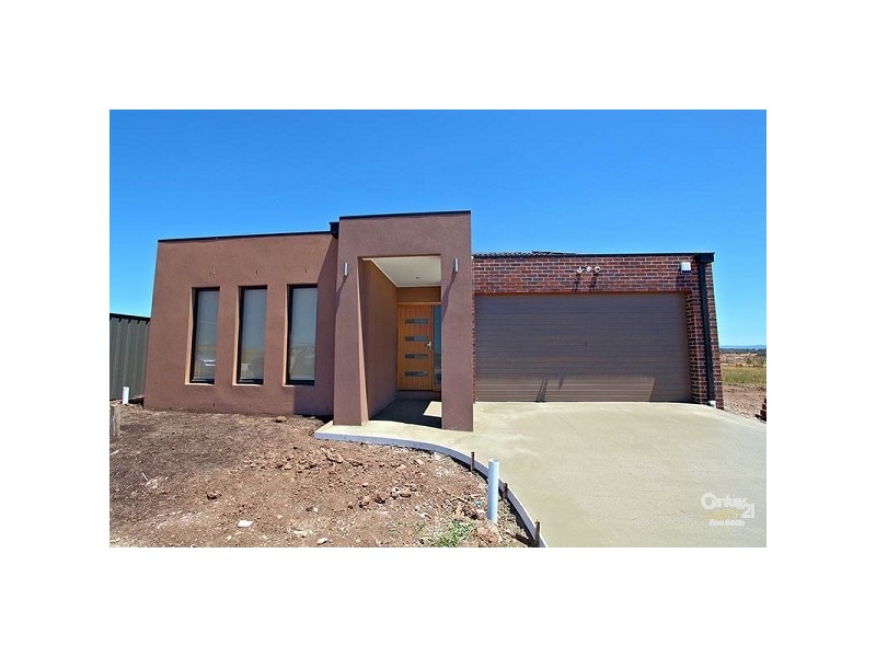 17 Clopton Rise, Craigieburn VIC 3064