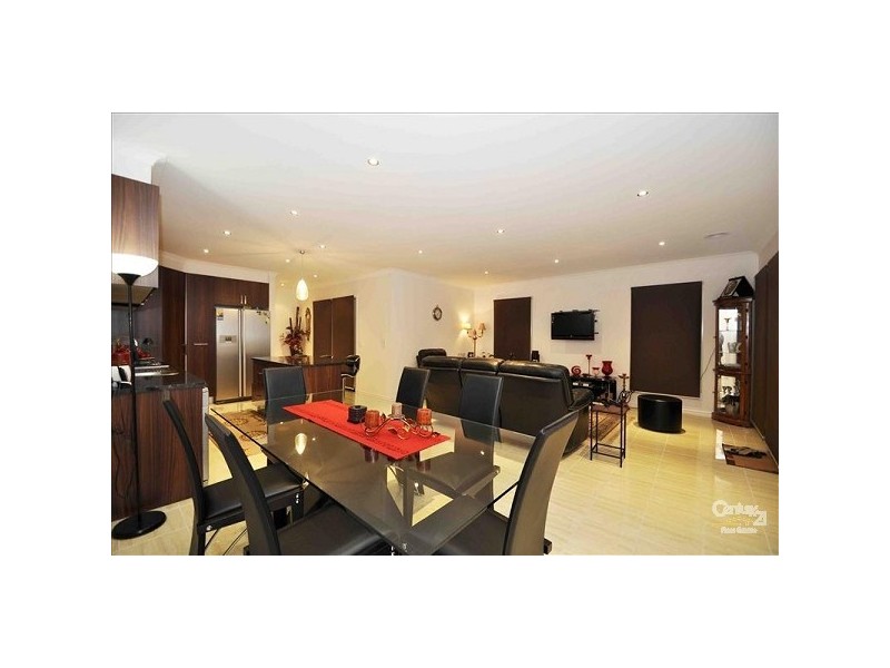 70 Kinglake Crescent, Craigieburn VIC 3064