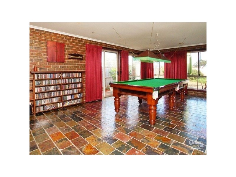 54 Marne Drive, Roxburgh Park VIC 3064