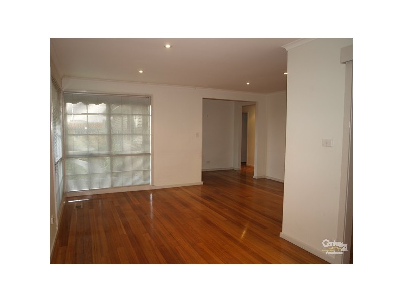 1 Garryowen Terrace, Tullamarine VIC 3043
