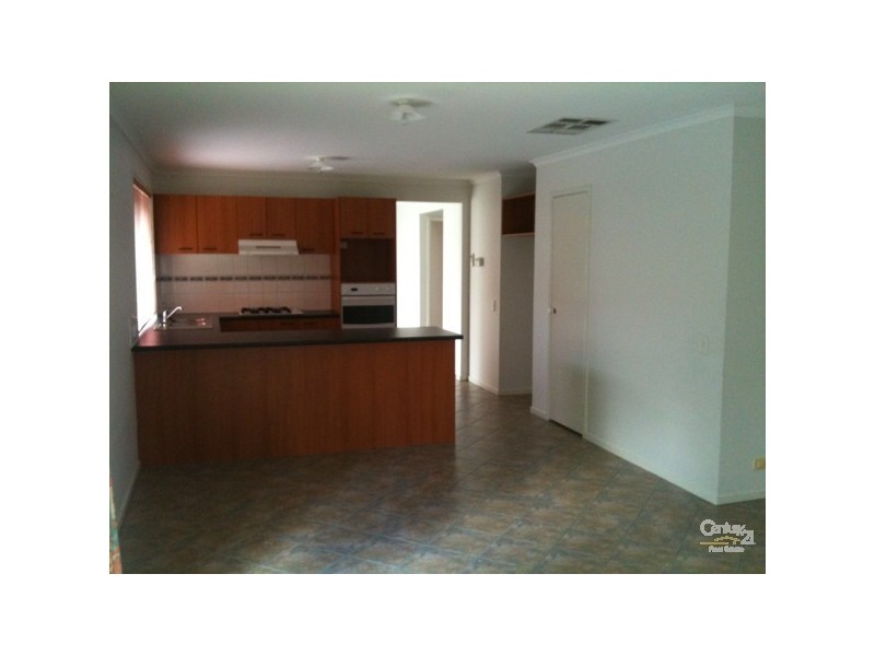 6 Waterford Avenue, Craigieburn VIC 3064
