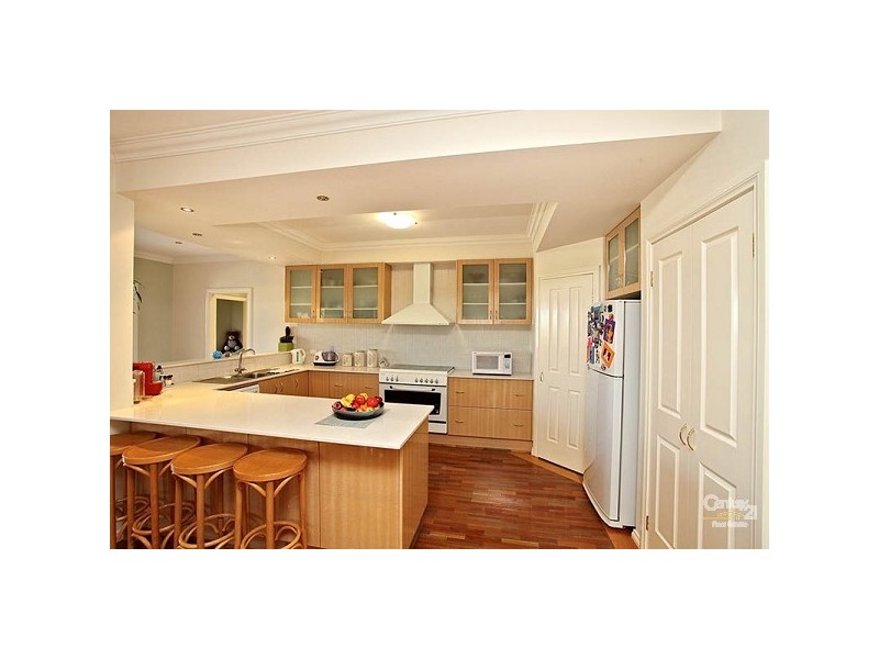 1 Swinburne Close, Craigieburn VIC 3064