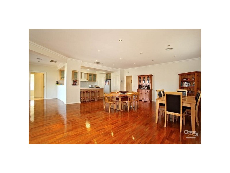 1 Swinburne Close, Craigieburn VIC 3064