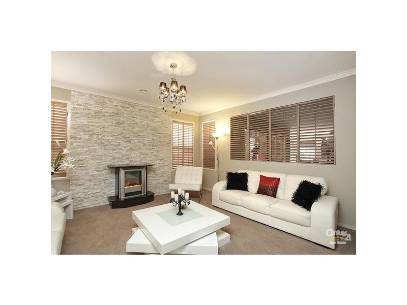 22 Gippsland Way, Craigieburn VIC 3064