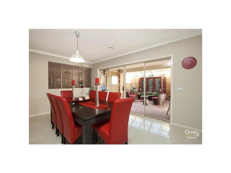 22 Gippsland Way, Craigieburn VIC 3064