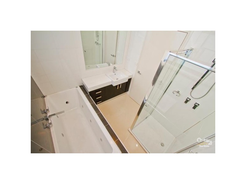 24 Rockwall Drive, Craigieburn VIC 3064