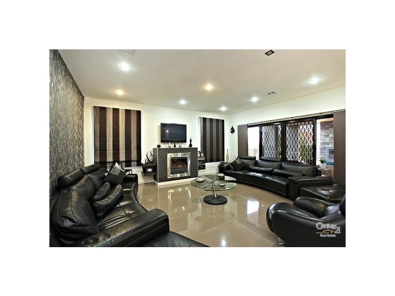 3 Kinloch Grove, Greenvale VIC 3059