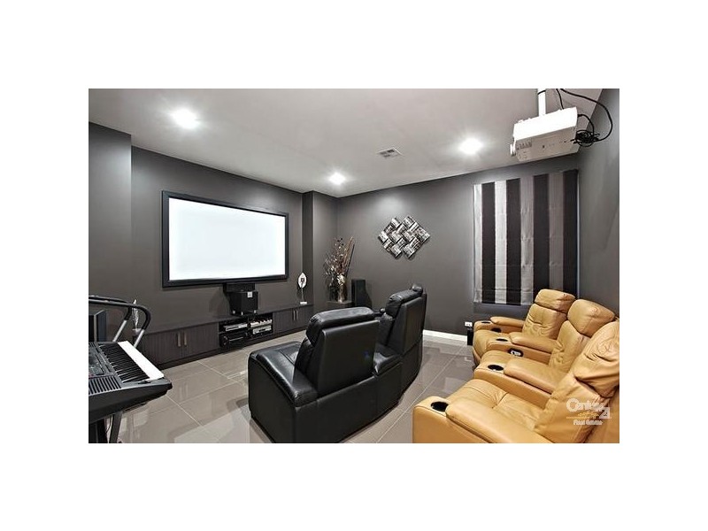 3 Kinloch Grove, Greenvale VIC 3059