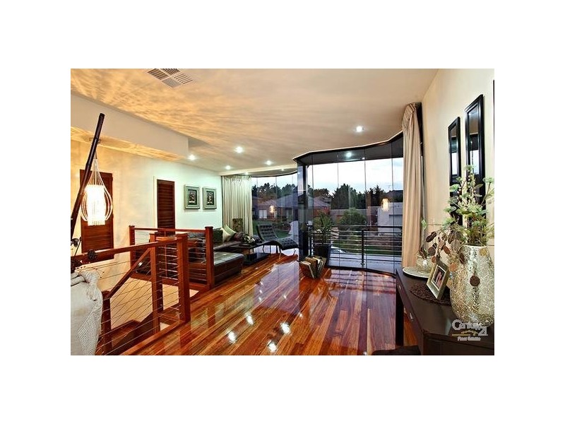 3 Kinloch Grove, Greenvale VIC 3059