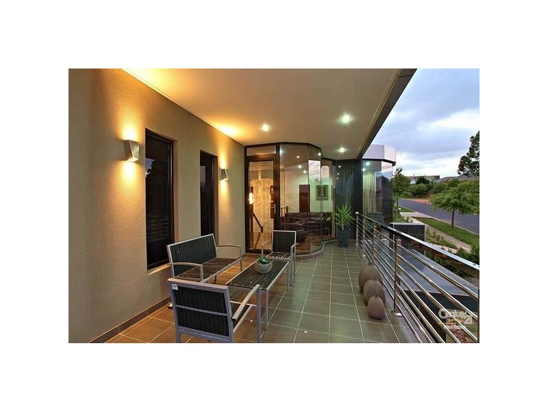 3 Kinloch Grove, Greenvale VIC 3059