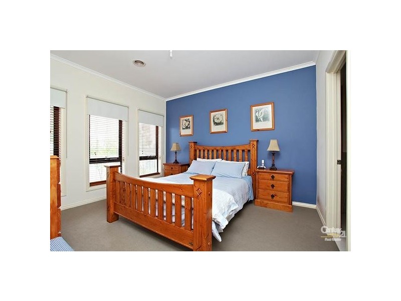 14 Mareeba Way, Craigieburn VIC 3064
