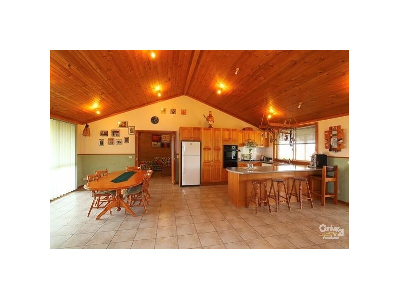 17 Whiteside Street, Beveridge VIC 3753