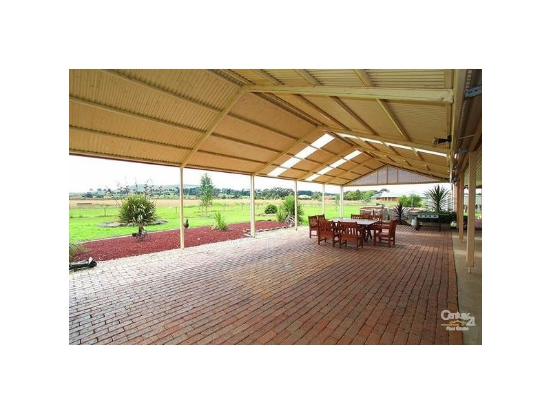 17 Whiteside Street, Beveridge VIC 3753