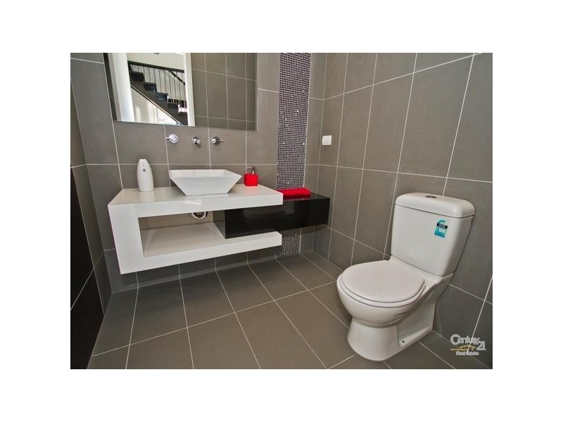 33 Corringa Way, Craigieburn VIC 3064