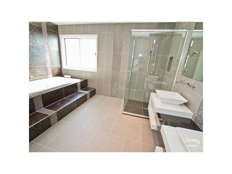 33 Corringa Way, Craigieburn VIC 3064