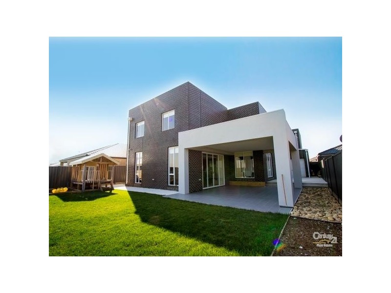 33 Corringa Way, Craigieburn VIC 3064