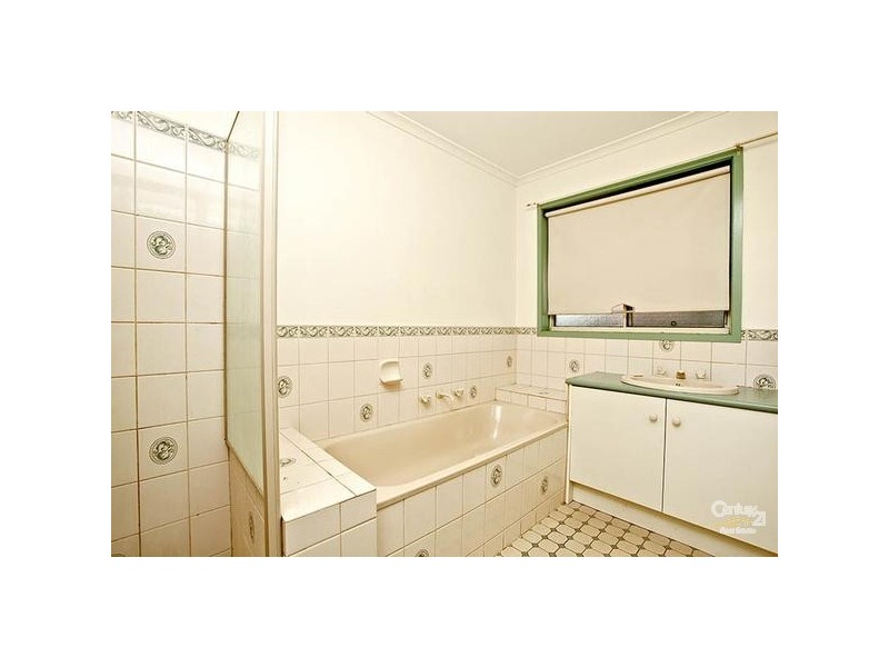 45 Lincolne Crescent, Roxburgh Park VIC 3064