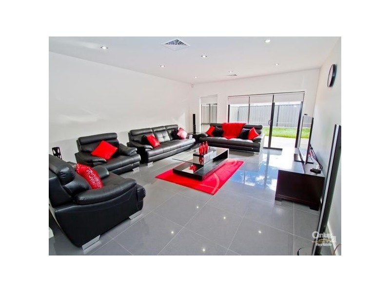 9 Westbury Parkway, Roxburgh Park VIC 3064