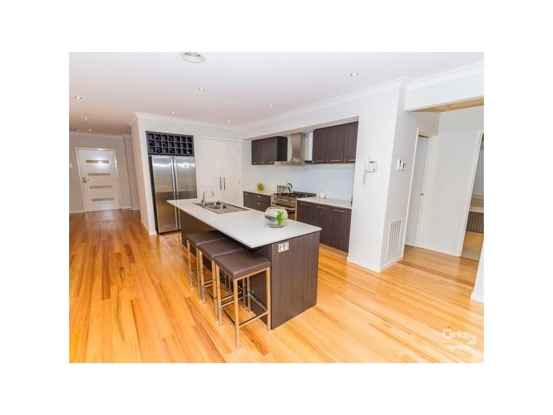 7 Markham Court, Greenvale VIC 3059