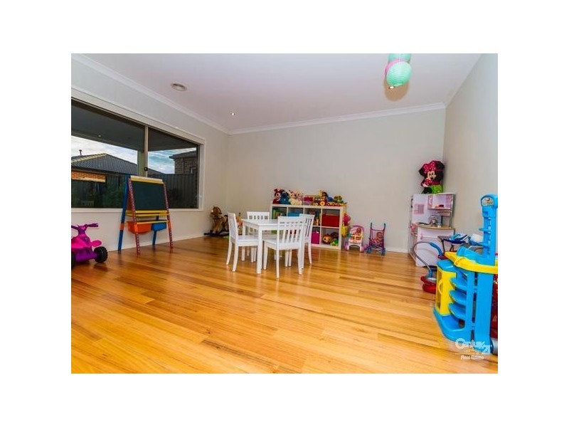 7 Markham Court, Greenvale VIC 3059