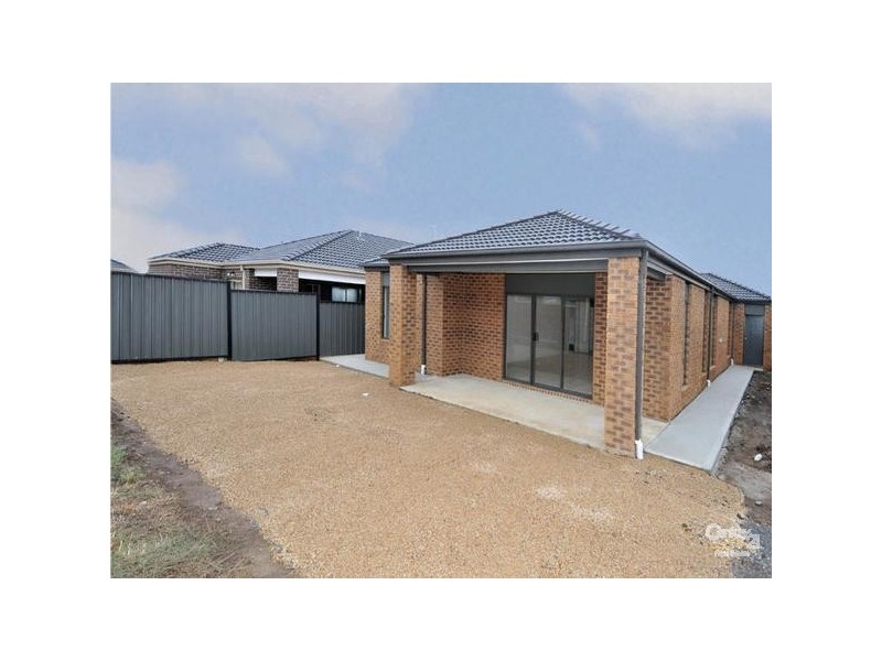 62 Bridgehaven Drive, Craigieburn VIC 3064