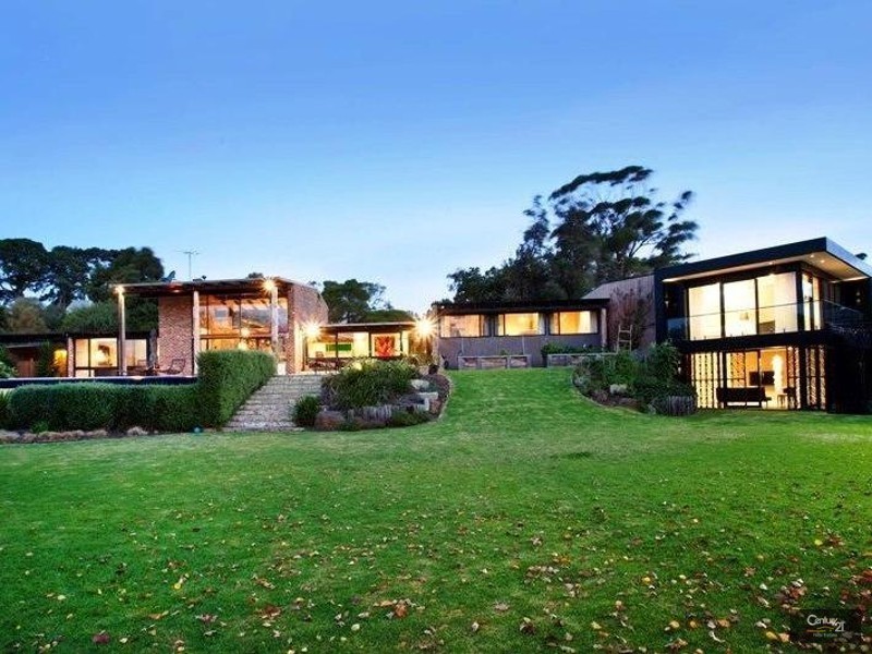 5 Orchard Lane, Mount Eliza VIC 3930