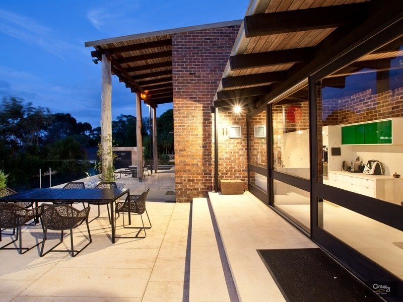 5 Orchard Lane, Mount Eliza VIC 3930