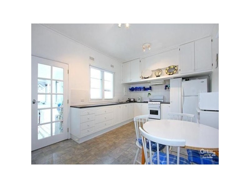 24 Kent Street, Mornington VIC 3931