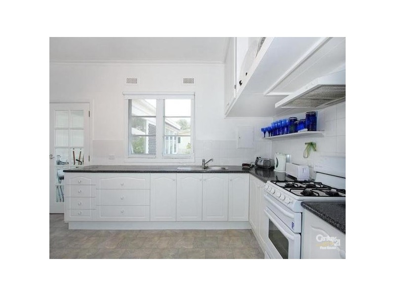 24 Kent Street, Mornington VIC 3931