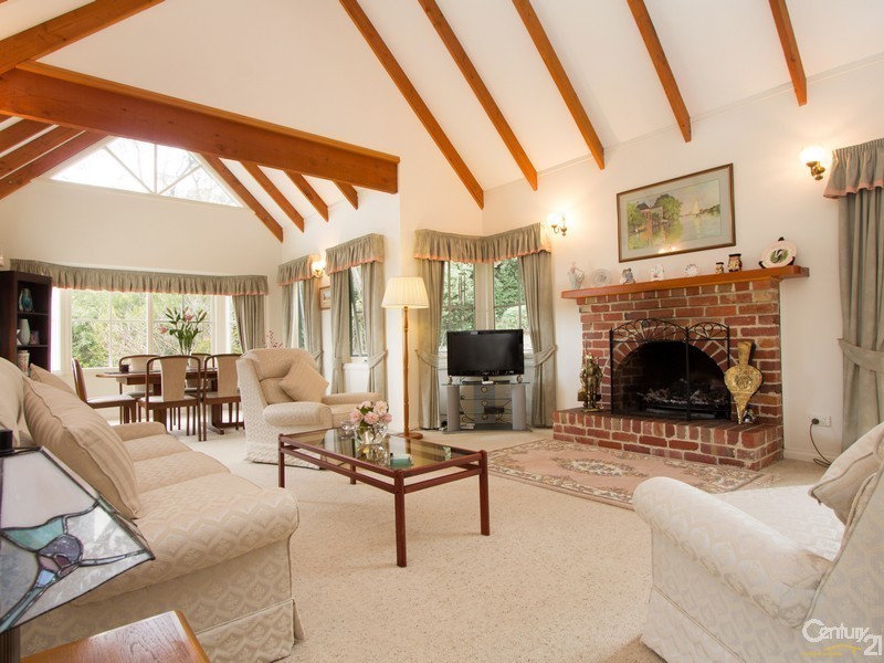 58-60 Eumeralla Grove, Mount Eliza VIC 3930