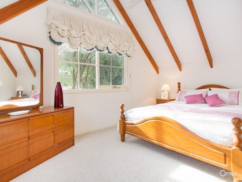 58-60 Eumeralla Grove, Mount Eliza VIC 3930