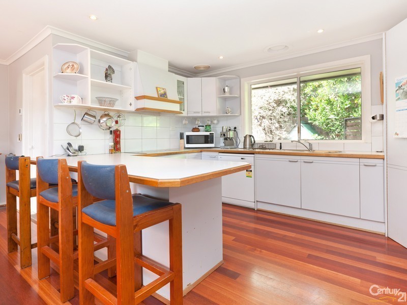 27 Koetong Parade, Mount Eliza VIC 3930