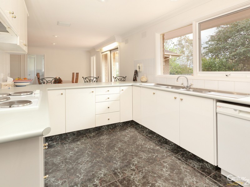 140 Wimbledon Avenue, Mount Eliza VIC 3930