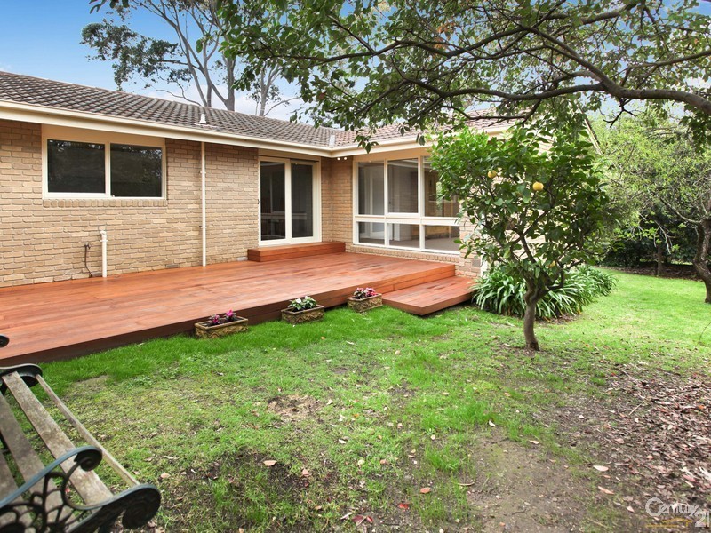 140 Wimbledon Avenue, Mount Eliza VIC 3930