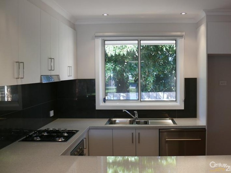 4/16 Johns Road, Mornington VIC 3931