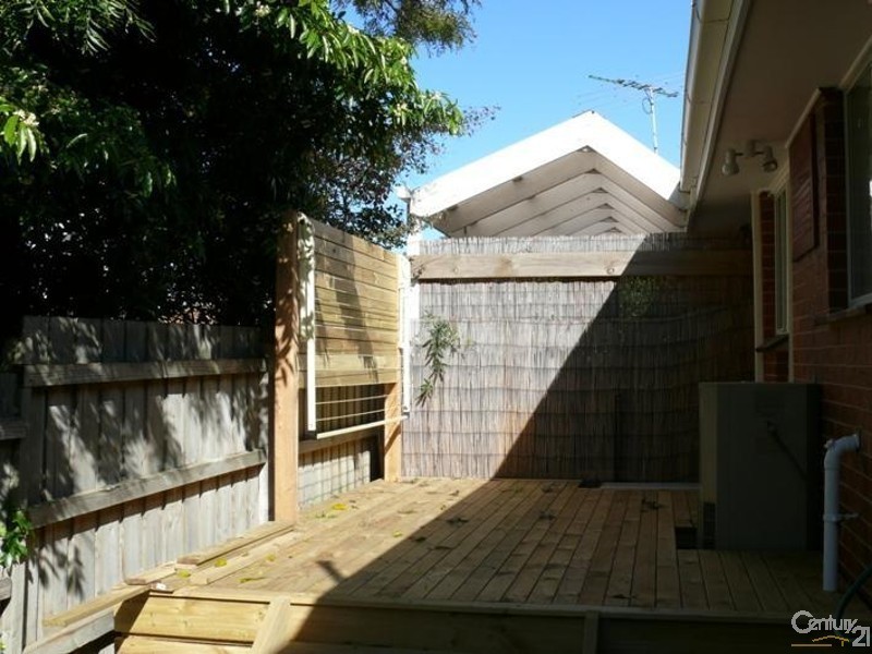 4/16 Johns Road, Mornington VIC 3931